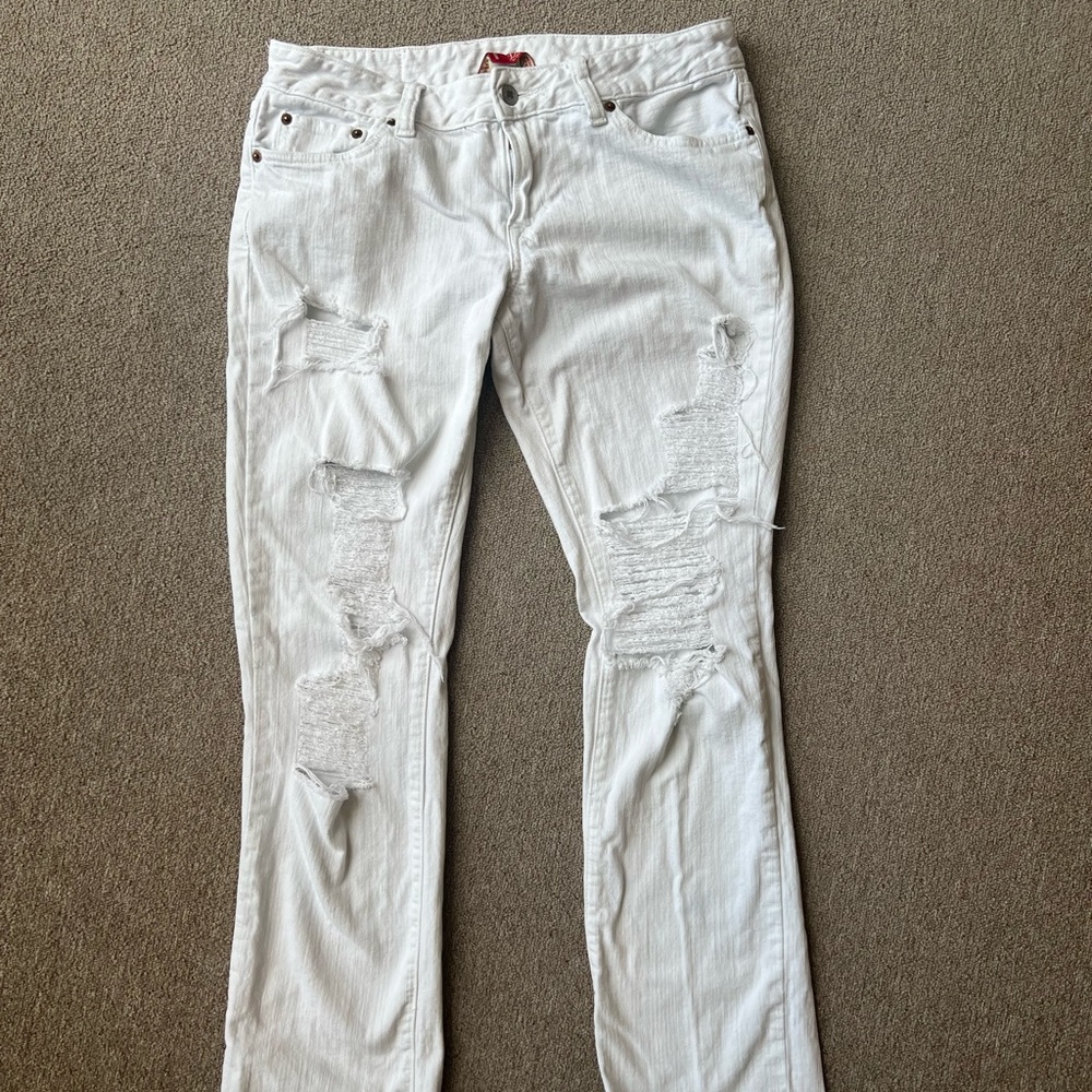 LUCKY BRAND JEANS LIGHT BLUE DISTRESSED LOLA STRAIGHT LEG SIZE 10 / 30